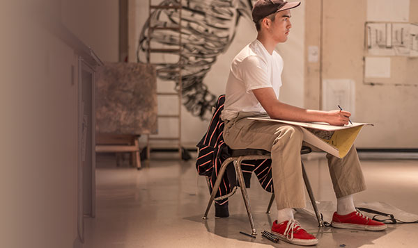  Art student drawing 